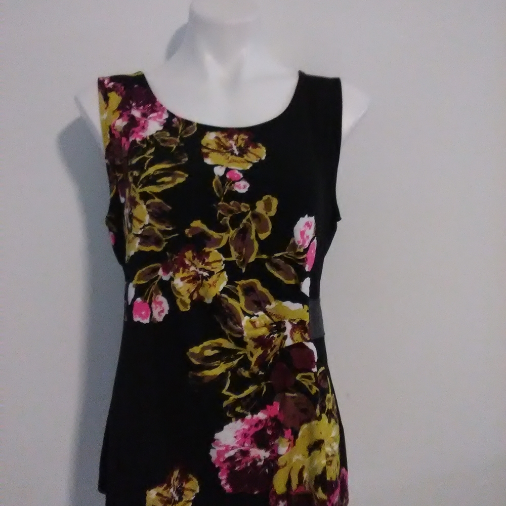 Black floral top